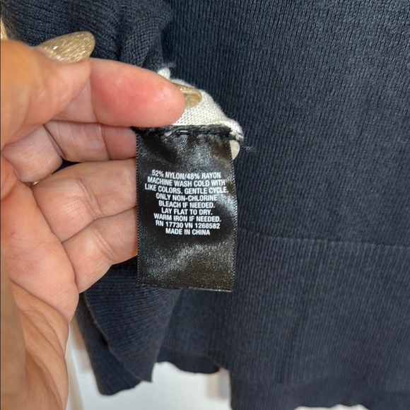 Mossimo Supply Co. Navy and Browns Lightweight Knit Sweater Size M - Picture 6 of 8